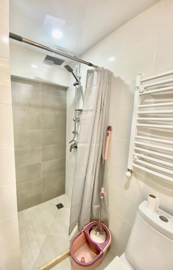 Gss - A Apartment Tbilisi ภายนอก รูปภาพ