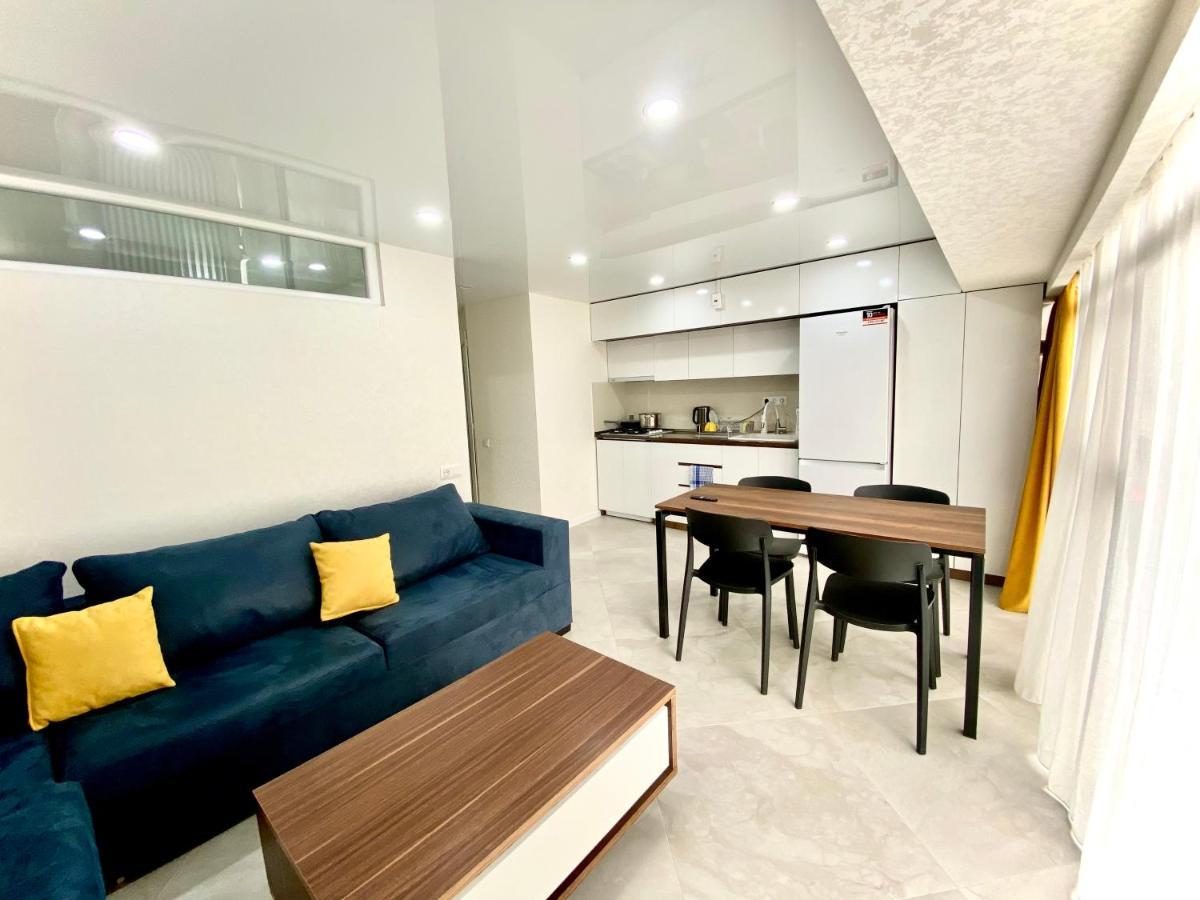 Gss - A Apartment Tbilisi ภายนอก รูปภาพ
